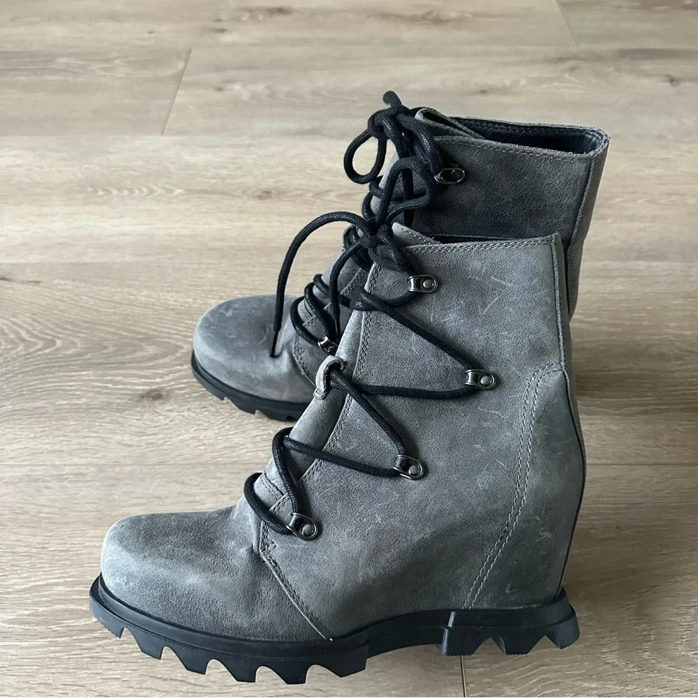 SOREL Joan of Arctic III Waterproof Lace-Up Wedge Boots Grey Sz 8
